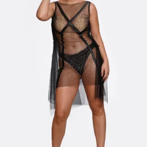 Vestido transparente de tul y pedrería